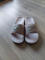 Nike Badeschuhe / Schlappen 38 Nordwestmecklenburg - Landkreis - Herrnburg Vorschau