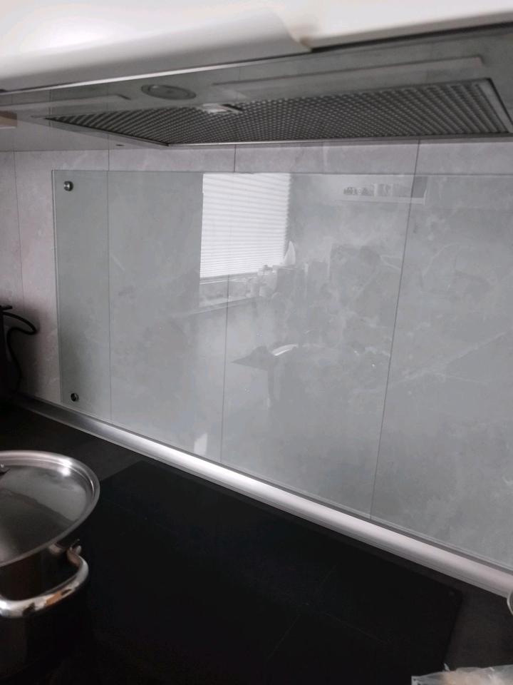 Küchenrückwand aus Glas/ Spritzschutz/Wandschutz in Henstedt-Ulzburg