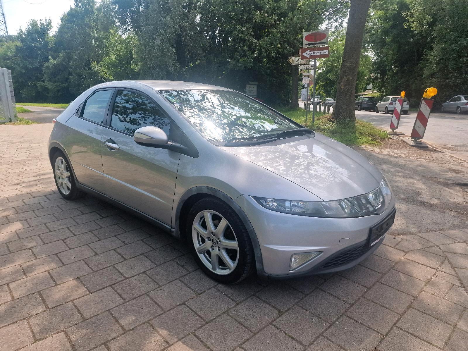 Abbildung des Autos honda civic 1.8