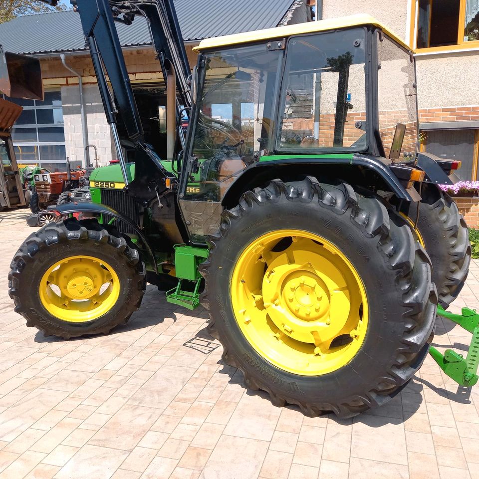 Suche John Deere 35 bis 130 PS, ab Bj. 80. in Reuth