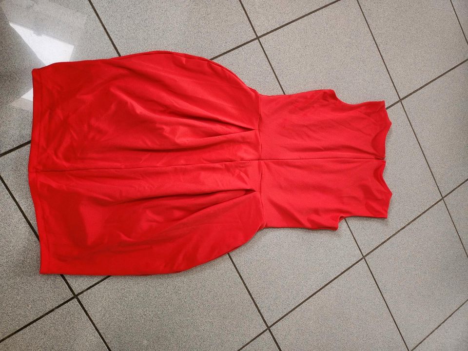 Guess Kleid XS neuwertig in Nordrhein-Westfalen - Emsdetten | eBay  Kleinanzeigen ist jetzt Kleinanzeigen