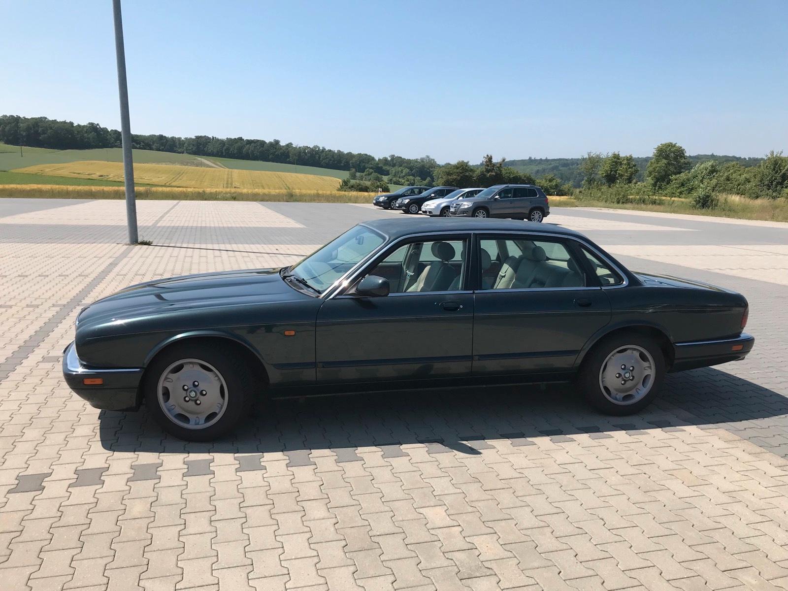 Abbildung des Autos Verkaufe Jaguar X 300