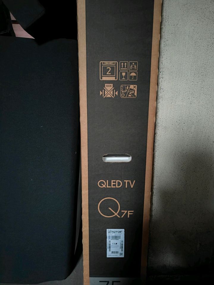 Samsung 75 Q7f QLED Tv in Gladbeck