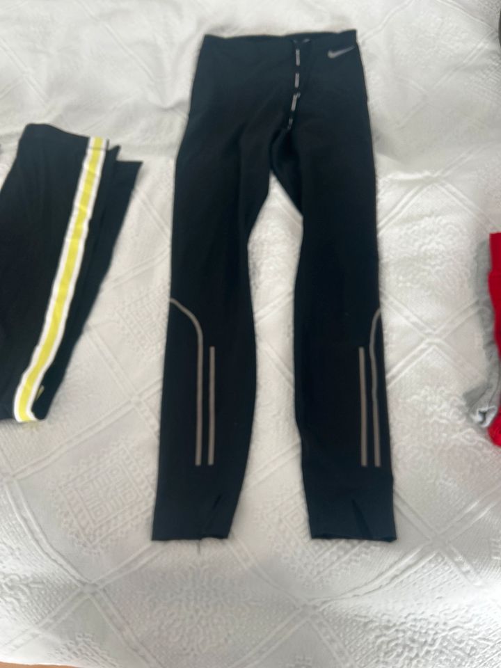 Leggings Sporthose 170 Laufhose Nike H&M Hilfiger in Herford