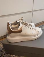 Alexander Mcqueen Sneaker weiß rosegold neuwertig 41,5 41 1/2 München - Schwabing-West Vorschau