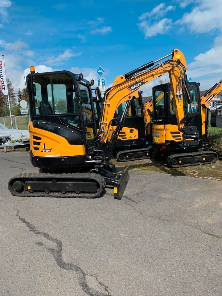 Kompaktbagger Profigerät Mieten Bagger SY26 Sany Kurzheck 2760 kg in Zülpich