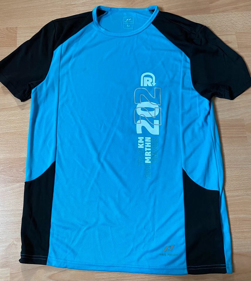 T-Shirt Rennsteiglauf 2022 Supermarathon Finisher Größe M *neu* in Coswig