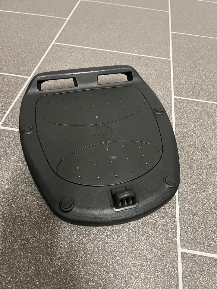 GIVI TopCase in Reiskirchen