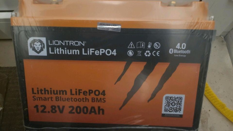 NEU! LionTron LiFePo4 200Ah Lithium Batterie 12,8V (2 Ladezyklen) in Mieste