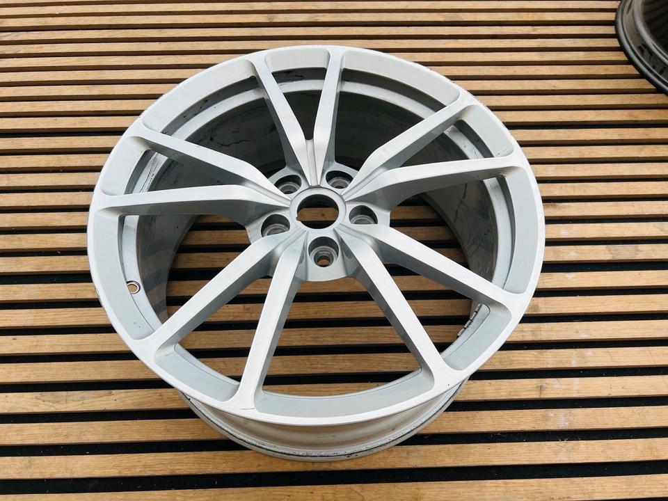 Aston Martin Vantage Alufelge vorne 8.5Jx19 ET49 BG331007LA in Küstriner Vorland