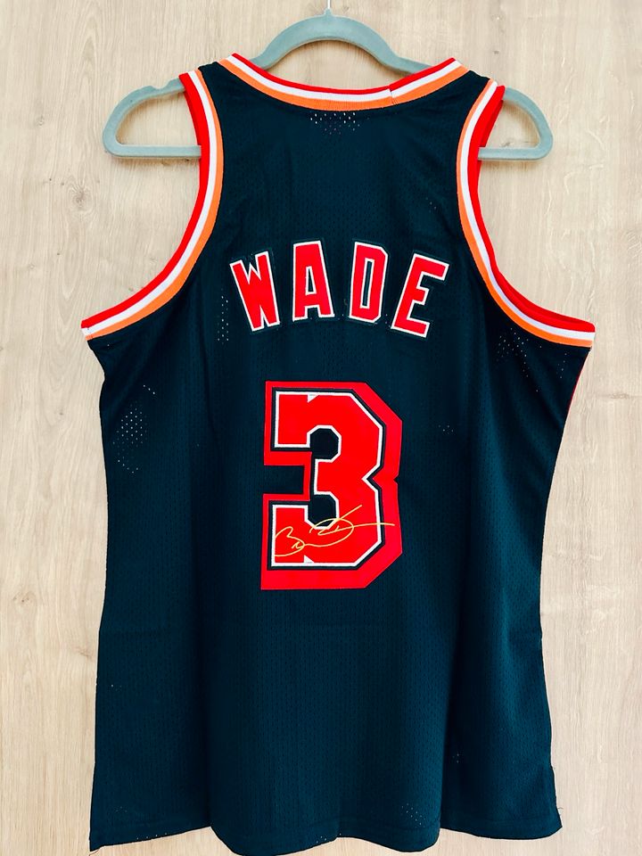 Mitchell &Ness Basketball Jersey „Dwayne Wade“ MVP Neu in Hersbruck