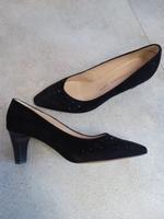 NEU: Peter Kaiser Pumps, schwarz, Steinchen, Gr. 5,5, ungetragen Hessen - Trebur Vorschau