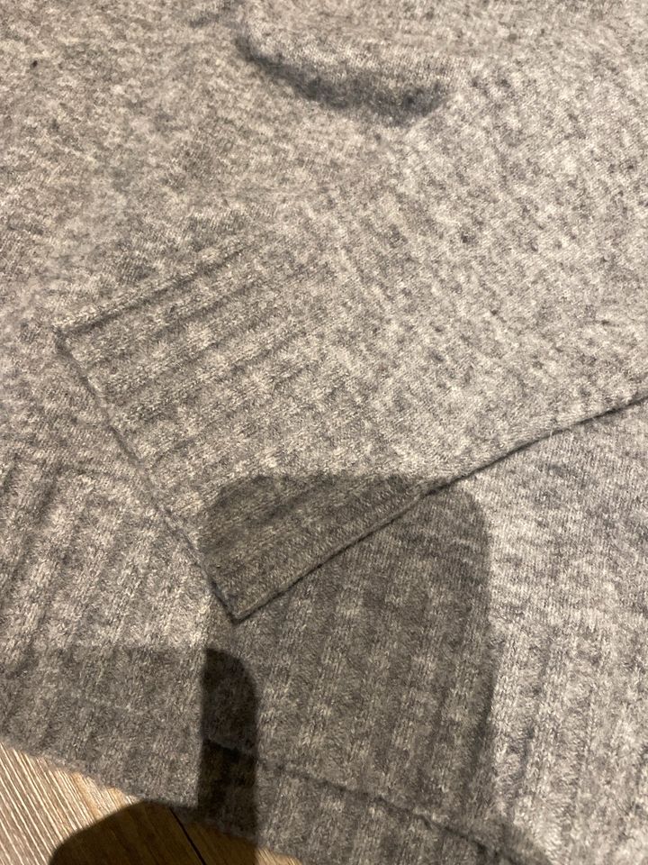 Stone Island Wollpullover grau Gr.158 NEUWERTIG!! in Nienstädt