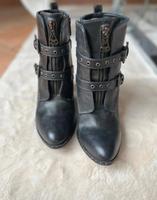 Mustang Stiefeletten mit Blockabsatz - Gr. 41 (passt 39/40) Nordrhein-Westfalen - Euskirchen Vorschau