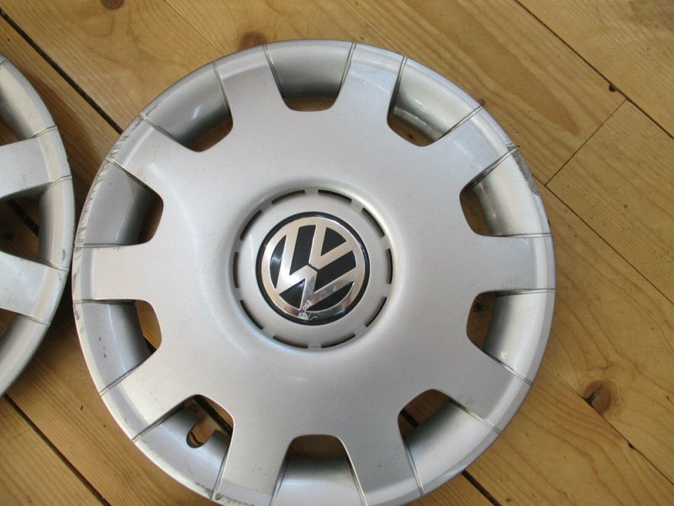 4 original VW Golf 4 Radkappen 16" 1J0601147L in Goslar