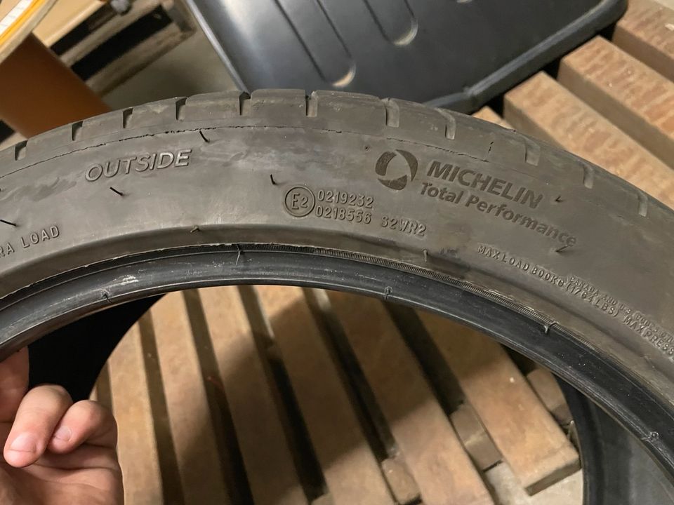 2 Neuwertige Michelin Pilot Sport 4* 255/40 R19 100Y Sommerreifen in Rüsselsheim