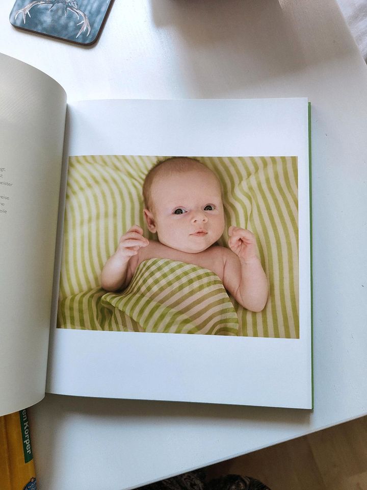 Buch mit tollen Baby Bildern Rachel Hale in Herford