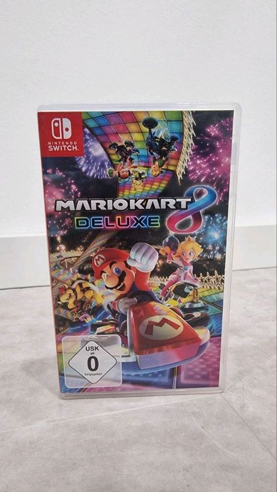Nintendo Switch Spiel: Mario Kart 8 Deluxe in Stuttgart