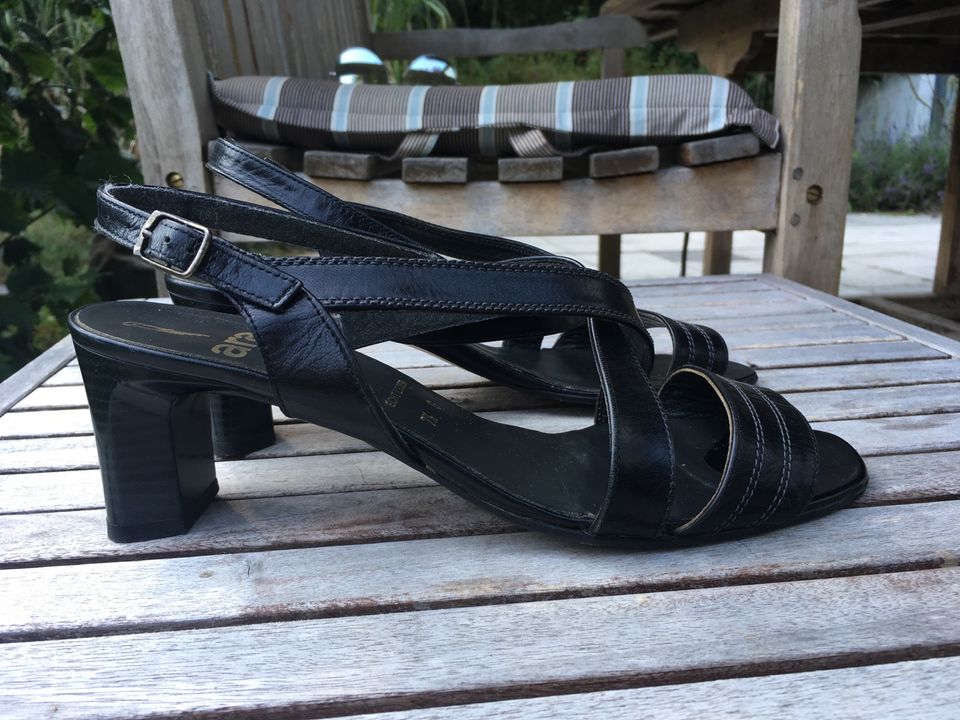 Ara Elegance Sandalen schwarz Leder 7,5 bzw. 41 in Falkensee