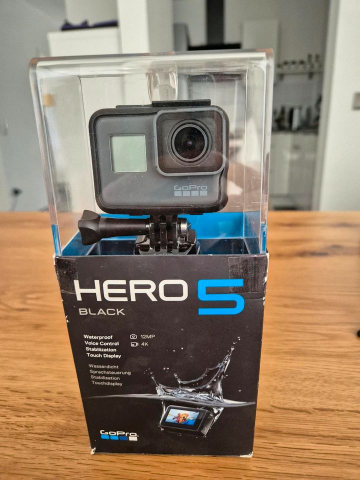 Go Pro Hero Black 5 mit Equipment in Bielefeld