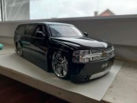 Modellfahrzeug Chevrolet Suburban maßstab 1/18 Baden-Württemberg - Bad Rappenau Vorschau