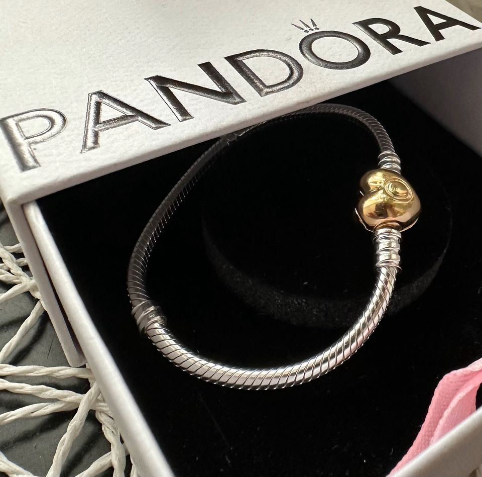 Armband Pandora in Schönheide
