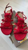 Tamaris Sandalen rot mit Blumen. Gr. 37 Wandsbek - Hamburg Jenfeld Vorschau