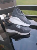 UGG, Damen Schuhe in 41 ,Silber/Grau Nordrhein-Westfalen - Hilden Vorschau