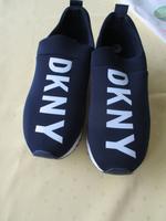 Sneakers von "DKNY" Bayern - Neufahrn in Niederbayern Vorschau