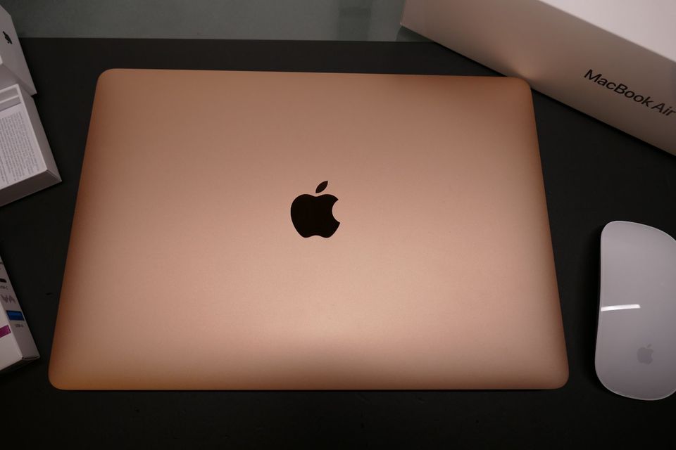 MacBook Air Ret 2020 13,3" 8C M1,16 GB RAM, 1 TB SSD in Bremen
