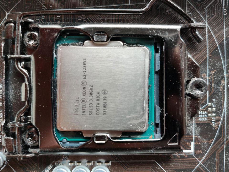 Intel Xeon 1230 v3 + ASRock h87 Performance + Ballistics 8GB Kit in Waiblingen
