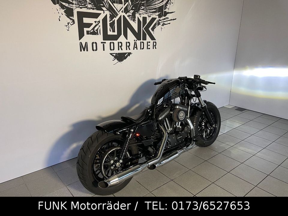 Harley-Davidson XL 1200 X FORTY EIGHT 48 PREMIUM UMBAU 180er !!! in Notzingen