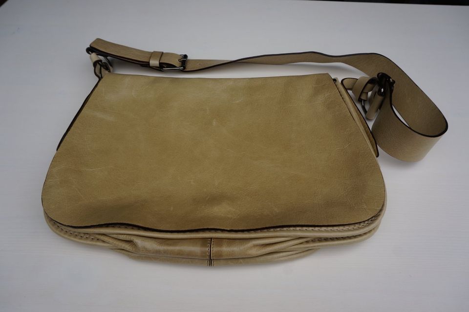 Marc Cain Handtasche Leder beige, top Zustand, rar in Herzogenrath