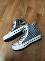 Desigual Sneaker im Converse-Stil. Gr. 39 Berlin - Mitte Vorschau