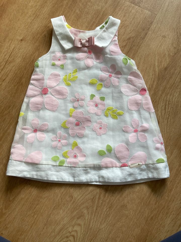 Babykleid Neuwertig, 68/74 in Freiburg im Breisgau