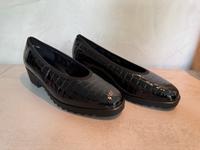 Jenny by ara Pumps Lack Leder schwarz Gr. 38 Neu Köln - Bayenthal Vorschau