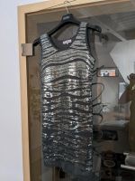 Minikleid grau mit Glitzer Größe M/L Baden-Württemberg - Dunningen Vorschau