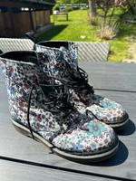Doc Martens Blümchen Schnurboots Sachsen - Löbau Vorschau