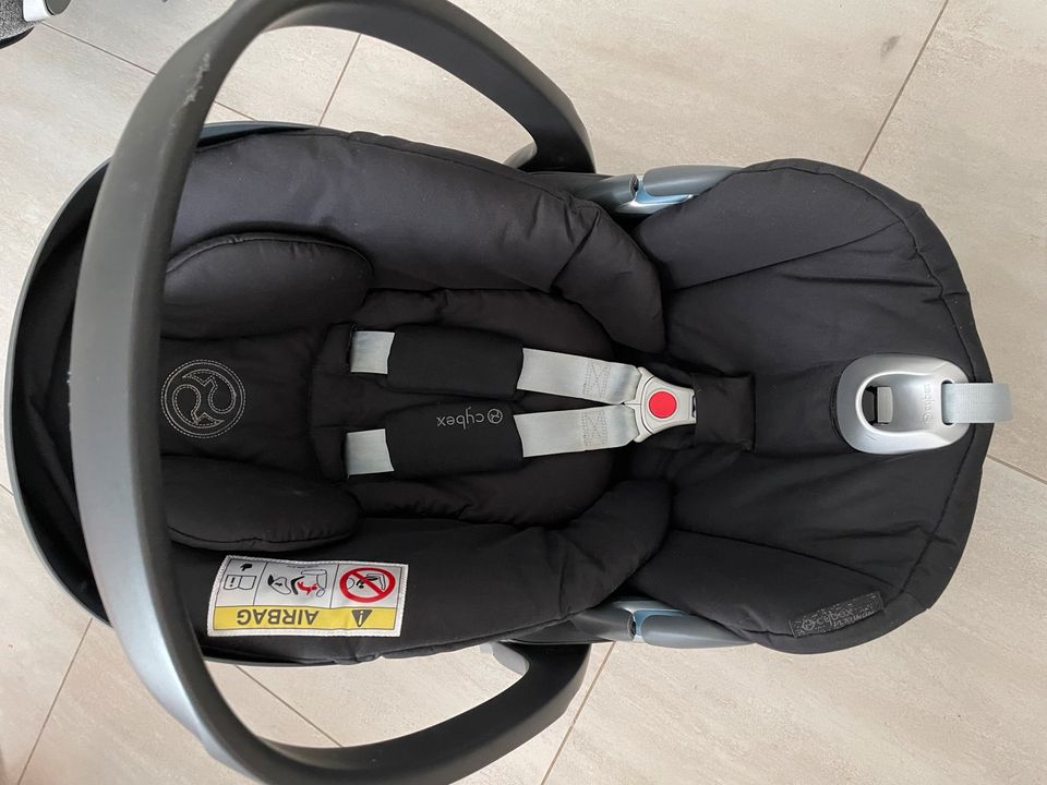 Cybex Platinum Cloud Z i-Size, schwarz, Babyschale, top Zustand in Garching b München