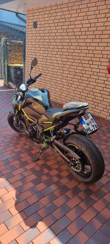 Motorrad Kawasaki z900  wie neu!!! in Rheine