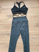 Gymshark - Sportset- Sportleggings - Sport-BH - S - dunkelgrün Saarland - Ottweiler Vorschau