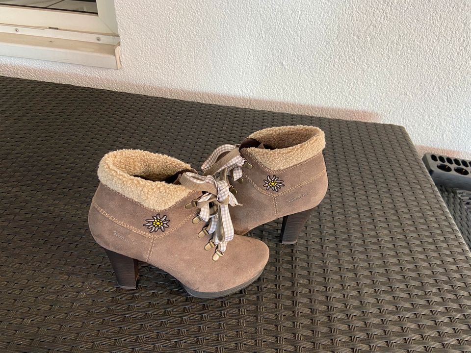 Tamaris Stiefeletten Absatzschuhe Oktoberfest Alm Neu in Wöllstadt