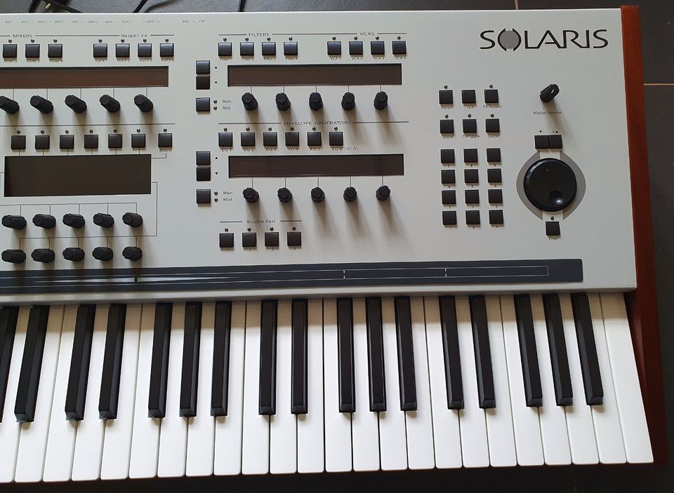 John Bowen Solaris - 61-Key Digitaler Premium-Synthesizer in Oberbillig