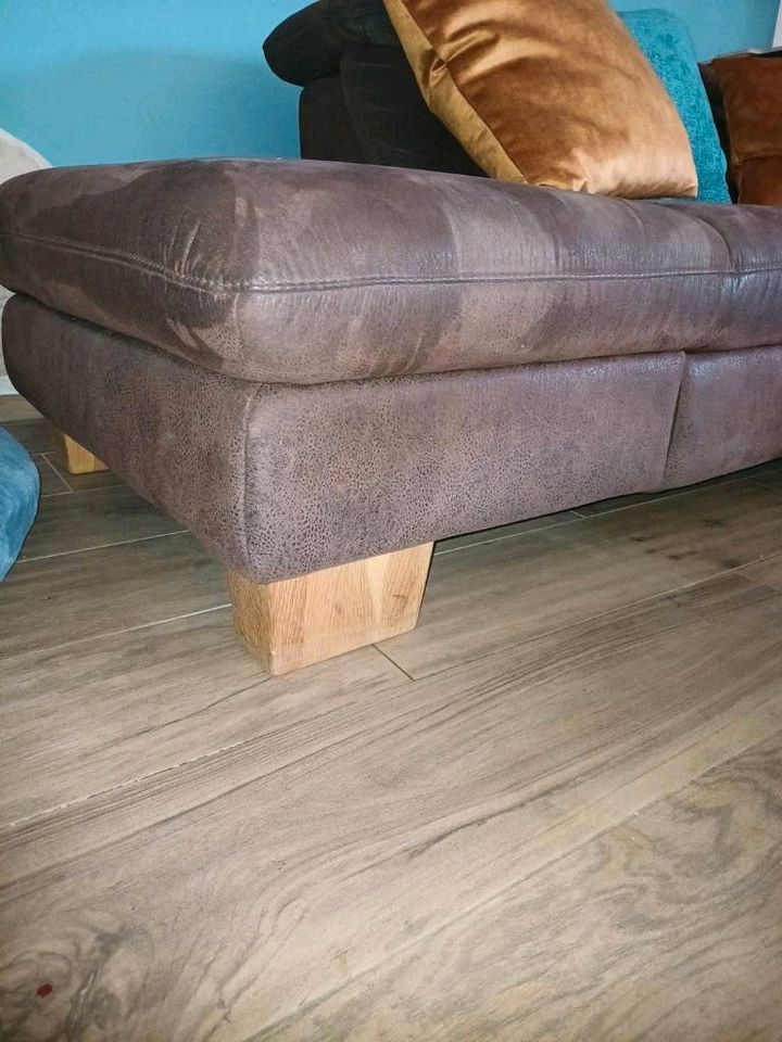 Couch, Sofa mit 2x  Motorverstellung aus NR Haushalt in Holle