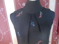 Etui Kleid Ärmellos Gr.36 schwarz mit Blumen Sachsen - Adorf-Vogtland Vorschau