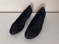 Schwarze Keilpumps mit dezenter Spitze • Gr. 44 • Ariane Wiesbaden - Mainz-Kastel Vorschau