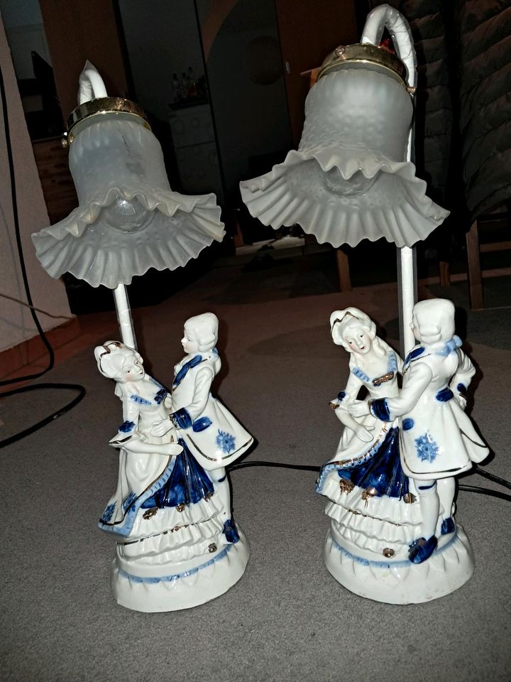 Vintage Tisch-Lampe mit  Figur aus Porzellan in Mannheim