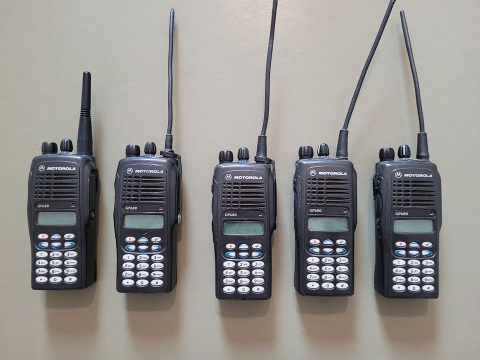 Motorola GP680 5 Geräte in Berlin