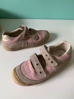 Chérie Ballerinas Halbschuhe Klettverschluss Gr 26 Nordrhein-Westfalen - Dörentrup Vorschau