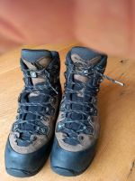 Lowa Catalan Wanderschuhe Trekkingschuhe Gr 42 (8) Goretex Frankfurt am Main - Heddernheim Vorschau